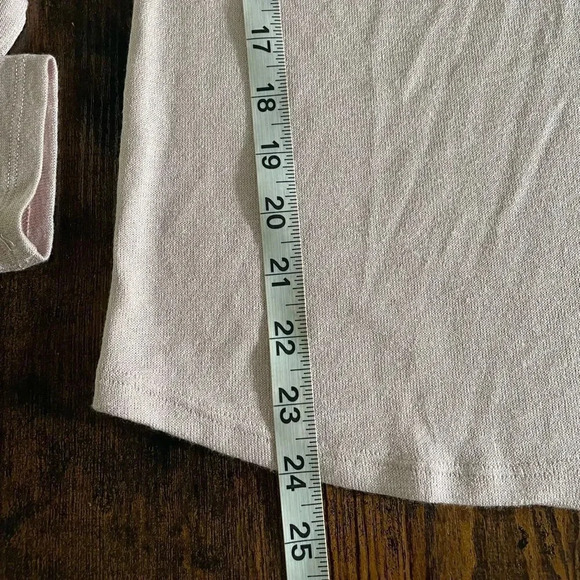 Banana Republic Long Sleeve Crewneck Top - Picture 7 of 11